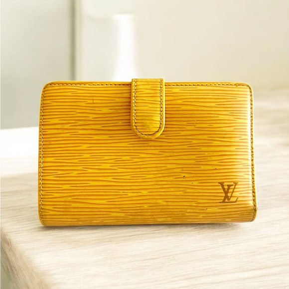 EUC Louis Vuitton Epi Yellow and Purple Kisslock Wallet - Picture 1 of 9